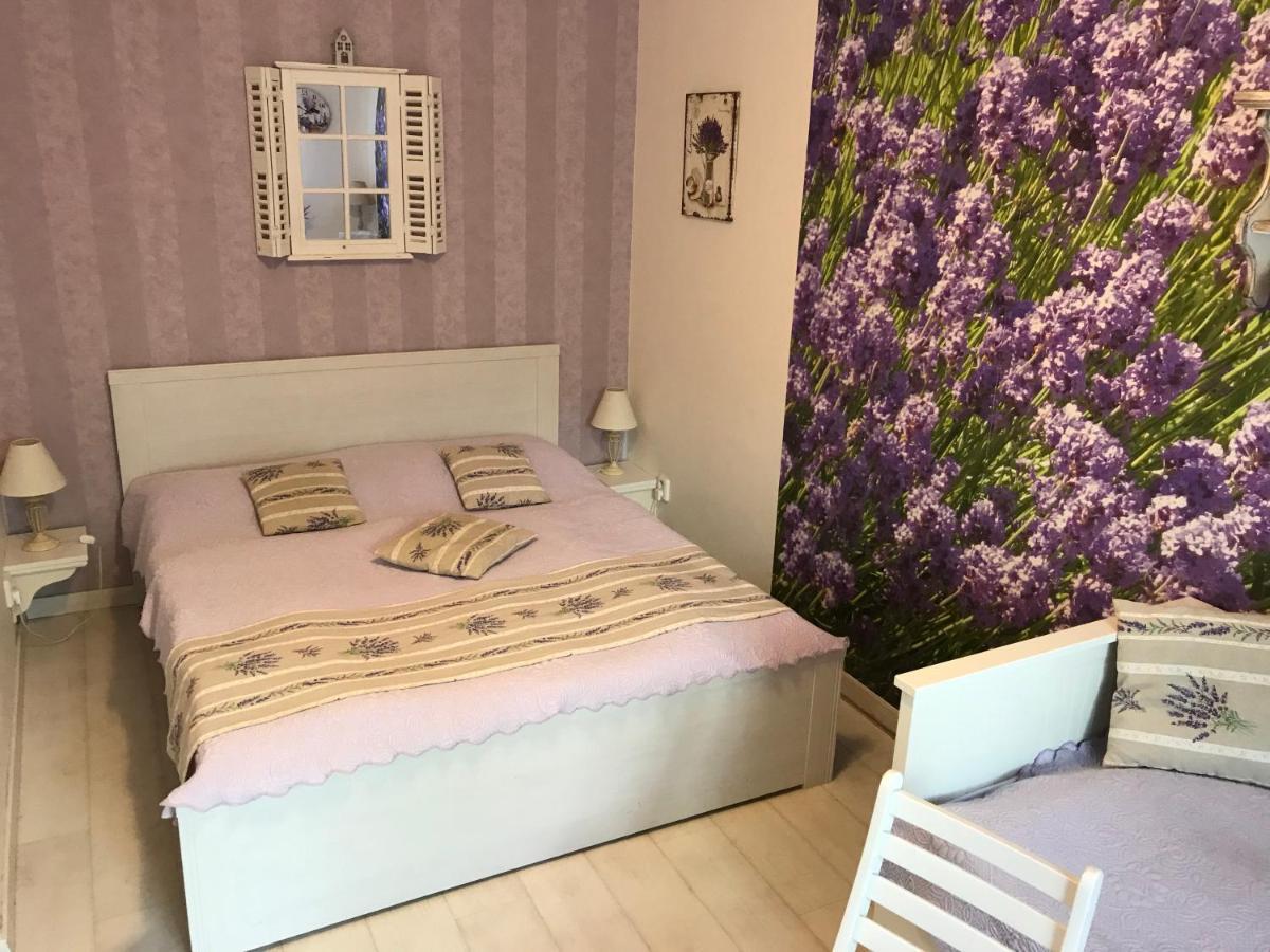 U Svateho Urbana Hotel Mikulov Bagian luar foto